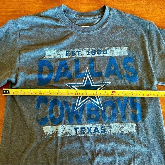 NFL Team Apparel Dallas Cowboys Football T-Shirt Est. 1960 Men’s Sz S Gray/Blue - Picture 5 of 6